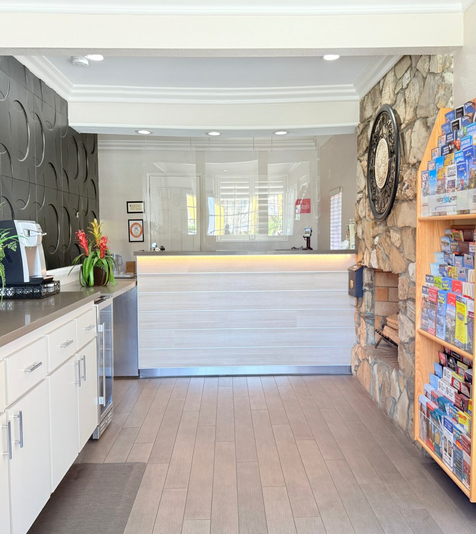 OUR ANAHEIM HOTEL PROVIDES A HOST OF AMENITIES AND SERVICES FOR GUEST COMFORT